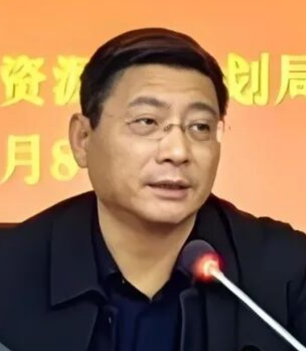 俞华的照片