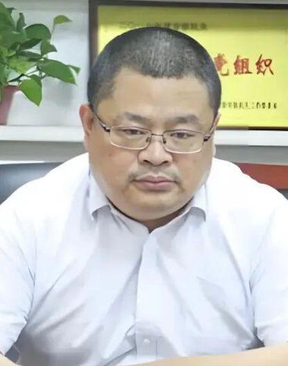 张亚军的照片