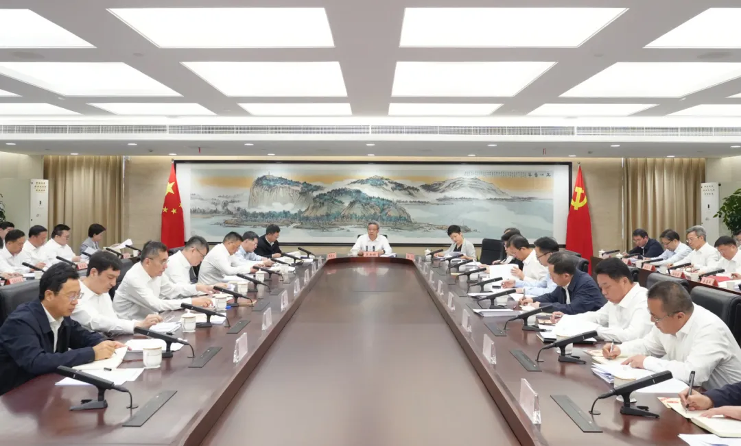 市委常委会(14744666)-20250524124113.jpg