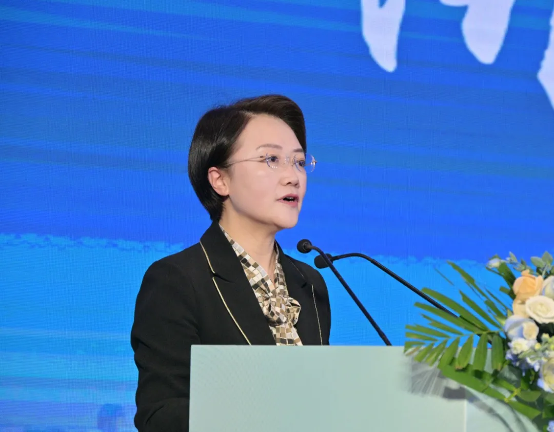 吴瑕.jpg