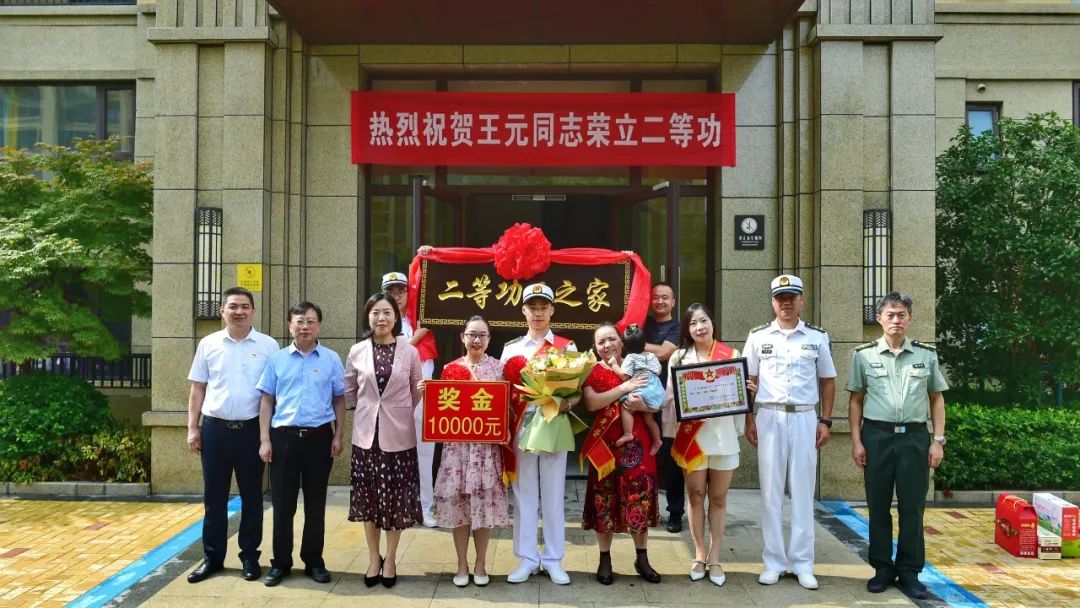 c13d7099-80dd-4ce8-b190-7a0935eeaffe.jpg