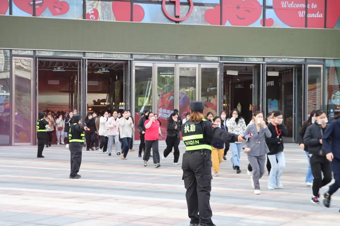 fGmqCsWY_Z5Be.jpg?auth_key=1762703999-0-