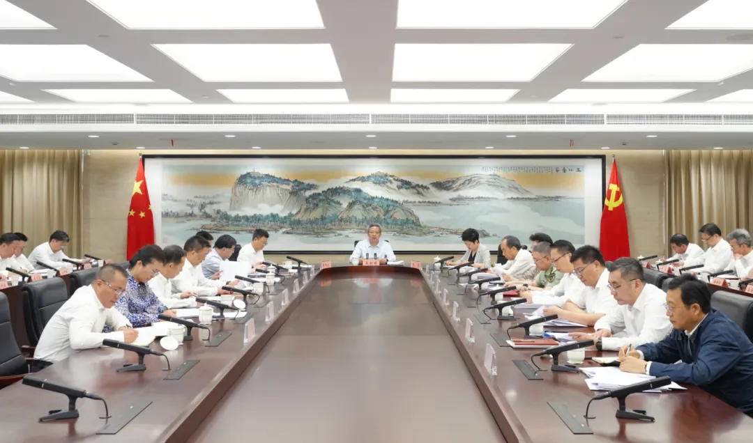 市委常委会(14957919)-20250618124333.jpg