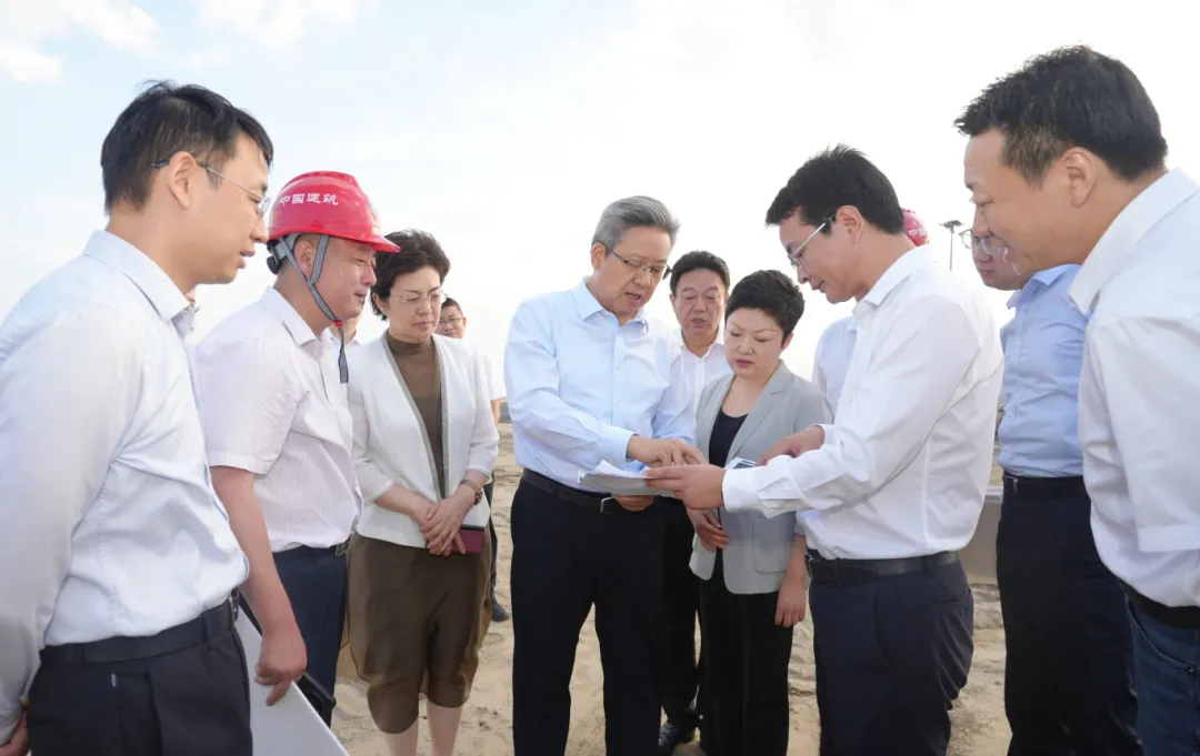 吴书记调研滨江全民健身基地(15208028)-20250714222943.jpg