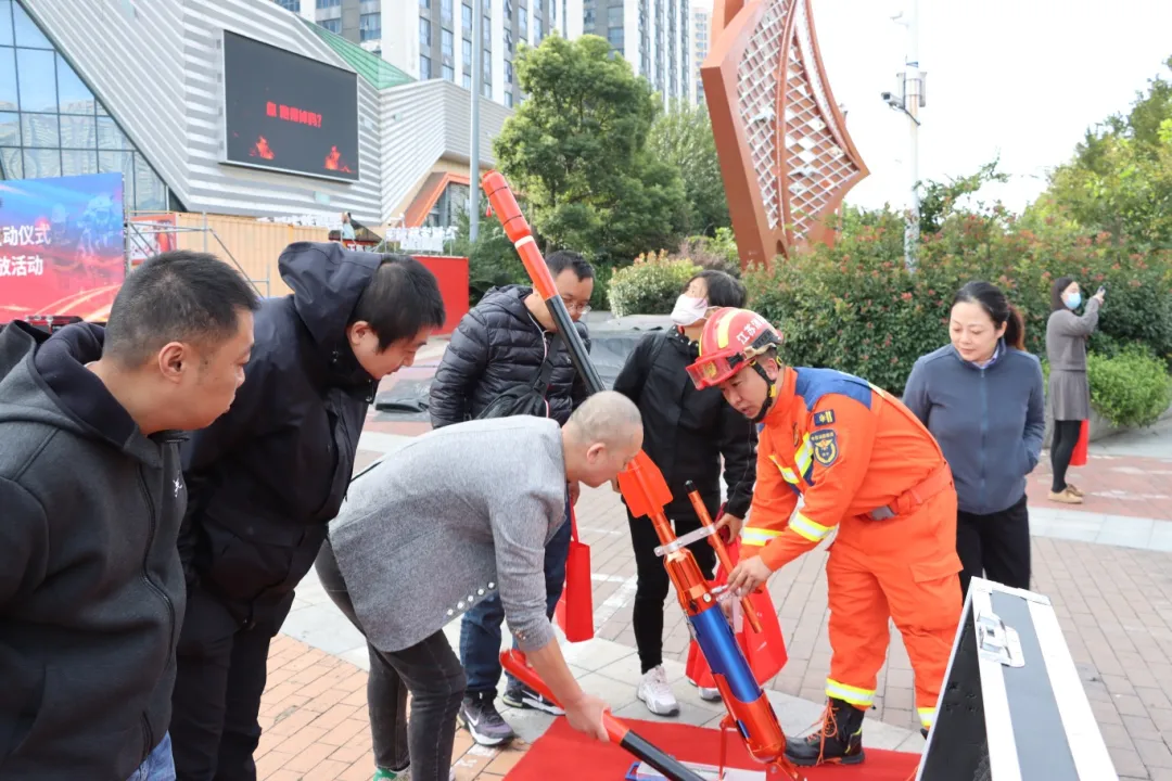 qw8j4Aws_ggWN.jpg?auth_key=1762703999-0-