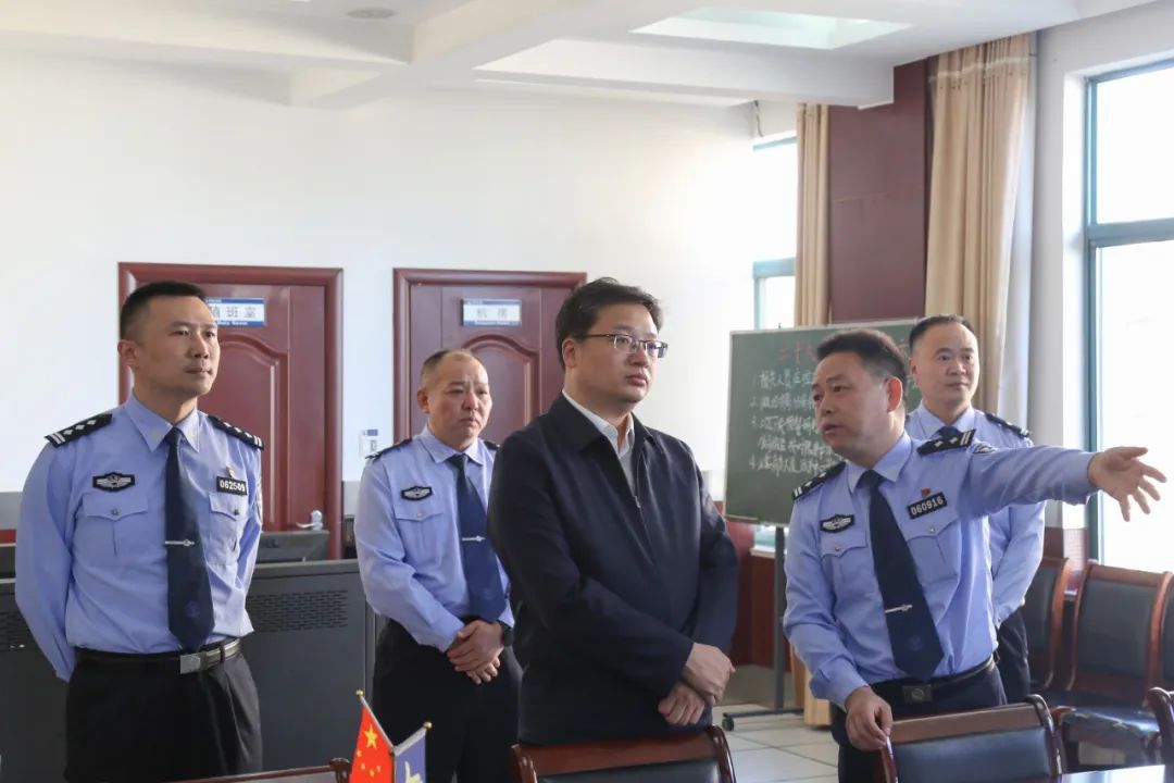 33c5ec7a-fe38-4119-af1b-08a87f468c6e.jpg