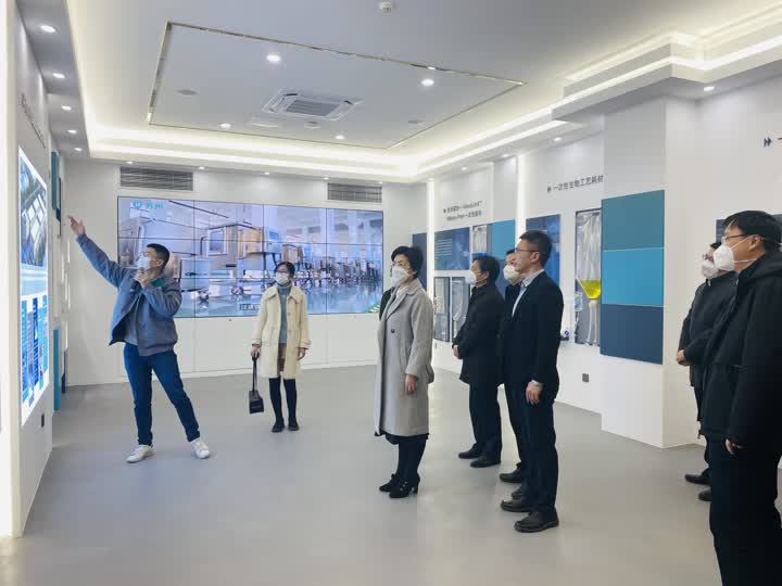 eed430bd-d560-4f1a-a32e-9f9c5a7e2903.jpg